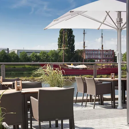 Hotell Steigenberger 4*