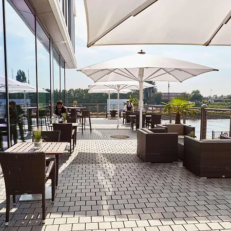 Steigenberger Otel 4*