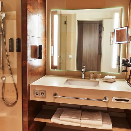 Steigenberger Hotell 4*